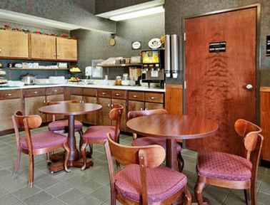 Super 8 By Wyndham Bowling Green Εστιατόριο φωτογραφία